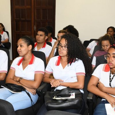 [OAB Vai à Escola atende estagiários do MPE]