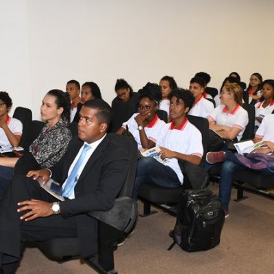 [OAB Vai à Escola atende estagiários do MPE]