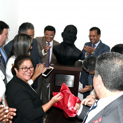 [OAB-BA inaugura busto de Luiz Gama]