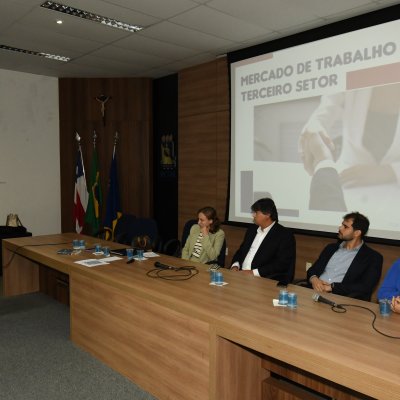 [Advocacia Internacional e Marítima na prática ]